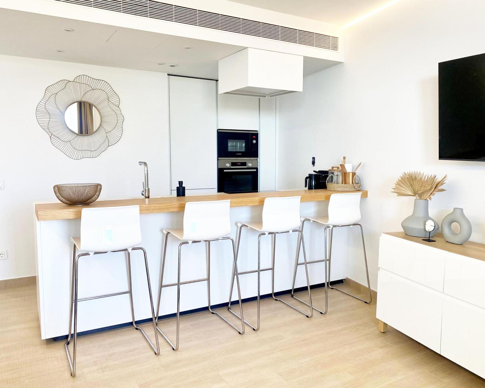Fantastic Apartment In The Wave Just Steps From Carvajal Beach - Pool And Free Parking Фуэнхирола Экстерьер фото